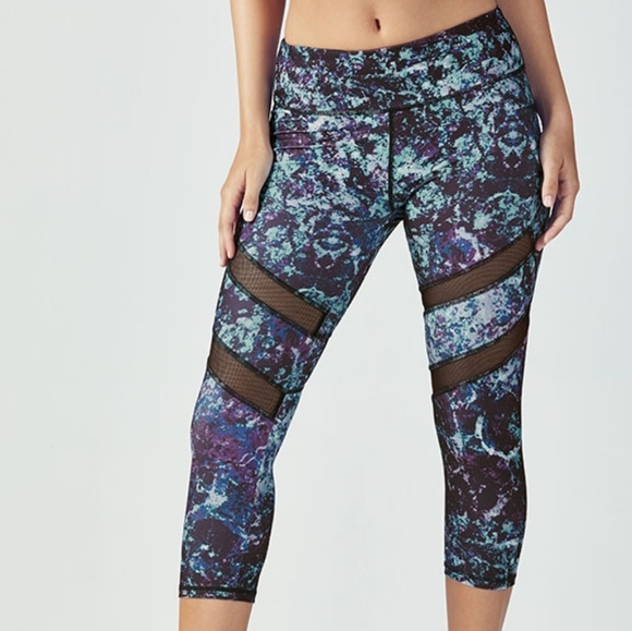 Fabletics Capris - Picture 3 of 5